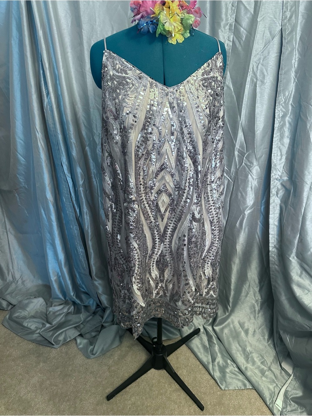 Beaded Sequin Slip Dress in Silver and Cream Sz 18 NWT